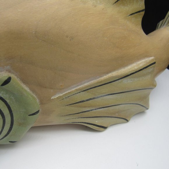 WOODEN FISH, HAND CARVED.  APPROX. 14 X 5 INCHES. - Picture 8 of 10